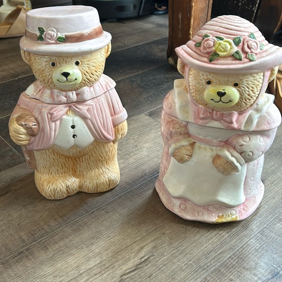 Bear cookie jars - Picture 1 of 3